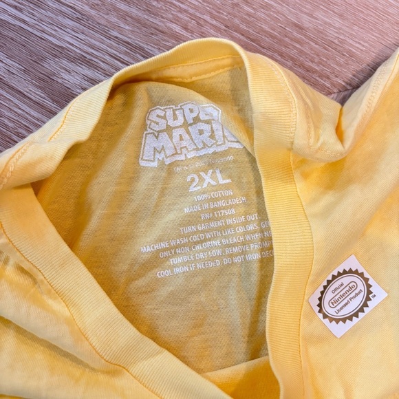 2X Nintendo Yellow T-Shirt with Cartoon Graphic - Picture 2 of 4